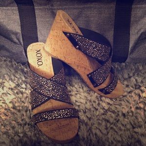 XOXO Studded wedge sandal 🔸▪️